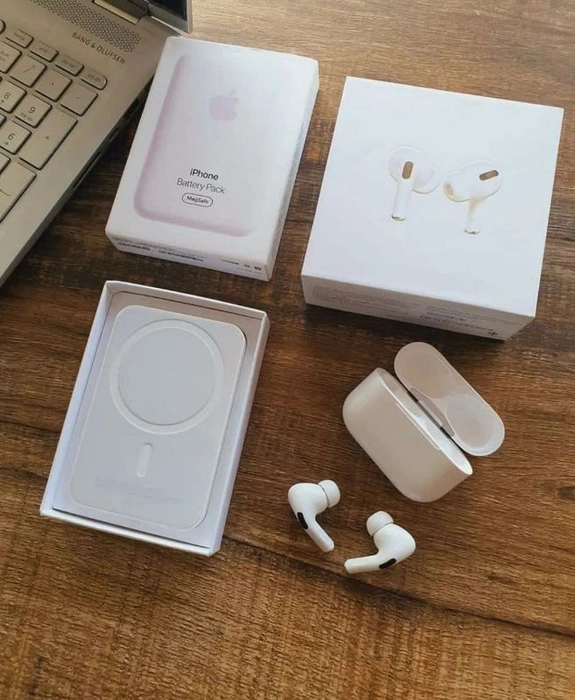 Buy Airpods And Magsafe Combo Online From Gadget Guru