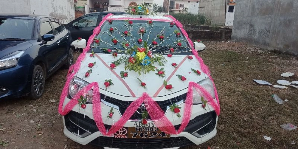 Buy Car Decoration online from Tirath Flower Decoration All Type