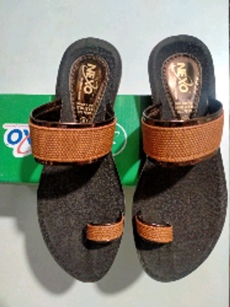 Nexo chappals cheap online