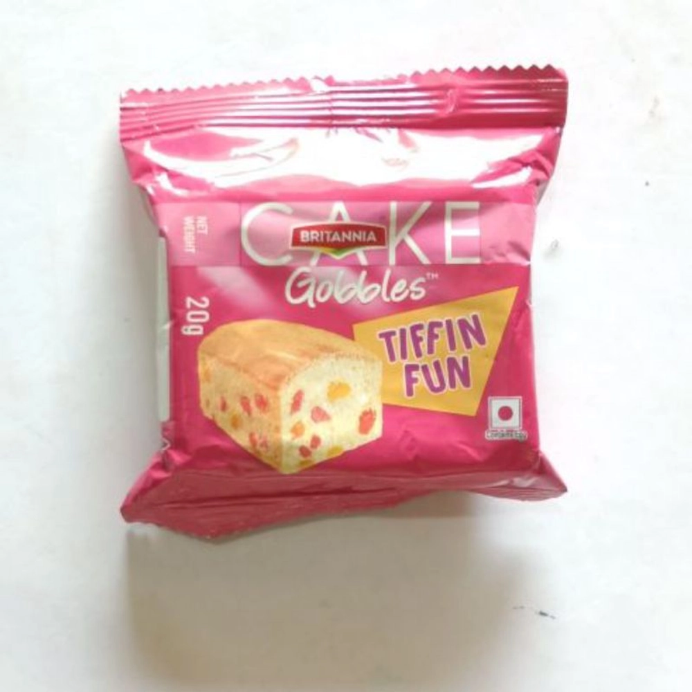Rectangular Chand Fruit Cake, Packaging Size: 6 Piece, Weight: 500g at Rs  60/packet in Rajnagar