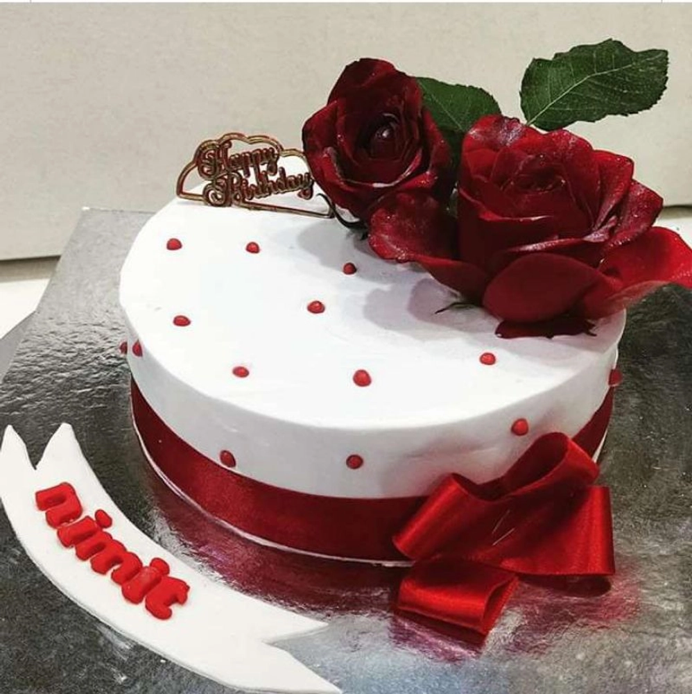 White Red Rose Cake