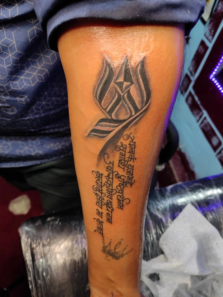 Shyam#flute#tattoodesign#ravirajbhatti#gandhidham | Tattoos, Tattoo quotes,  Tattoo studio