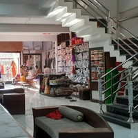 Girdhar Vastralaya