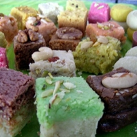 Shree Hari Dairy & Parlour