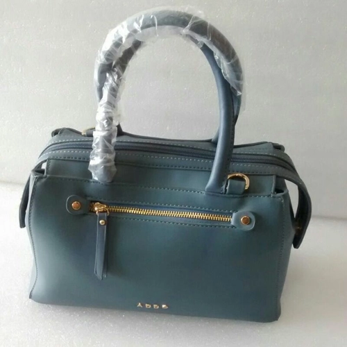Discover Elegance with ADDO Framed Premium Handbags - Shop Now!
