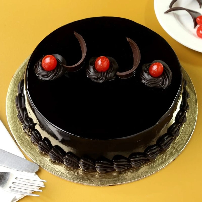 Chocolate Cake with Whipped Matcha Ganache - Yummy Workshop