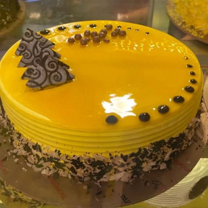 Butterscotch Caramel Cake at best price in Mumbai by Monginis The Cake Shop  | ID: 8946467648