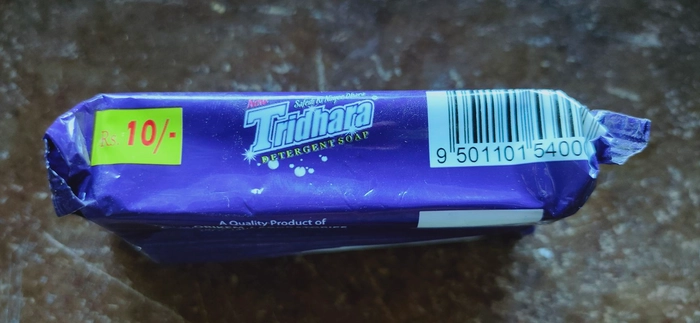 Tridhara Detergent Soap