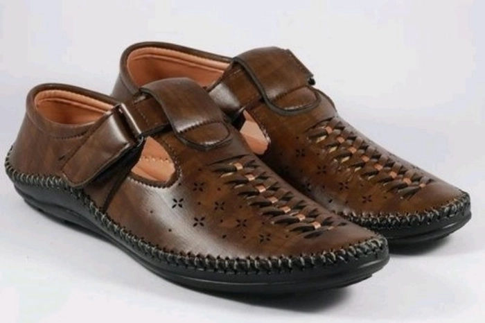 Mens Formal Leather Sandals at Best Price in Jalandhar | Soni & Soni Impex
