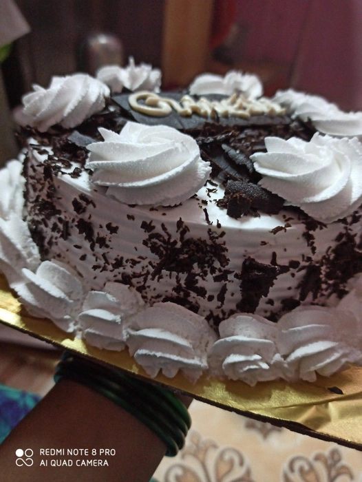 Crown Cake/ Shivsenacake #shorts #shortvideo #viral #cake #shivsena -  YouTube