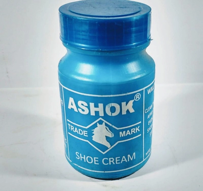 Cream Polish Ashock
