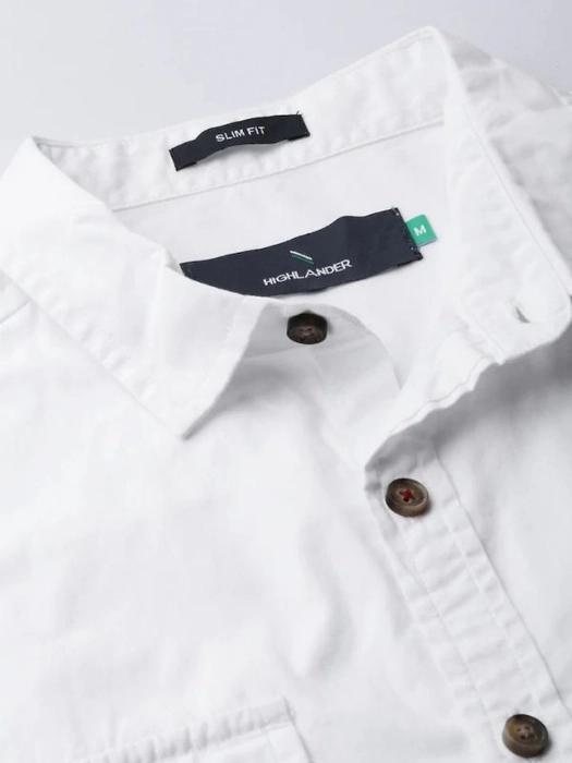 HIGHLANDER
Men White Slim Fit Solid Casual Shirt