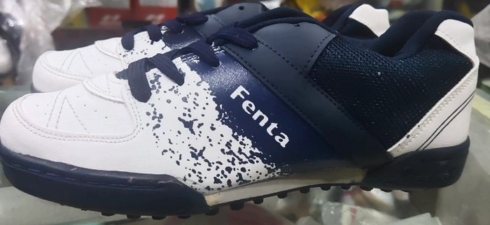 Fenta hot sale cricket shoes