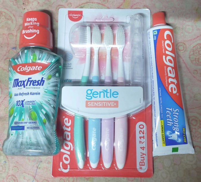 Colgate Toothpaste Combo Pack 2 (Toothpaste, Mouthwash, Brush) FREE Maggi Rs.12/-