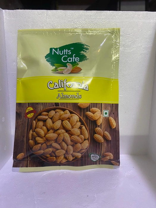Nutts Cafe California raw almonds