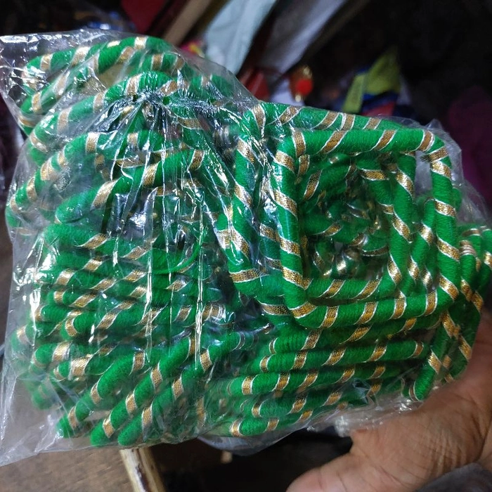 Wool Square Bangel 3"