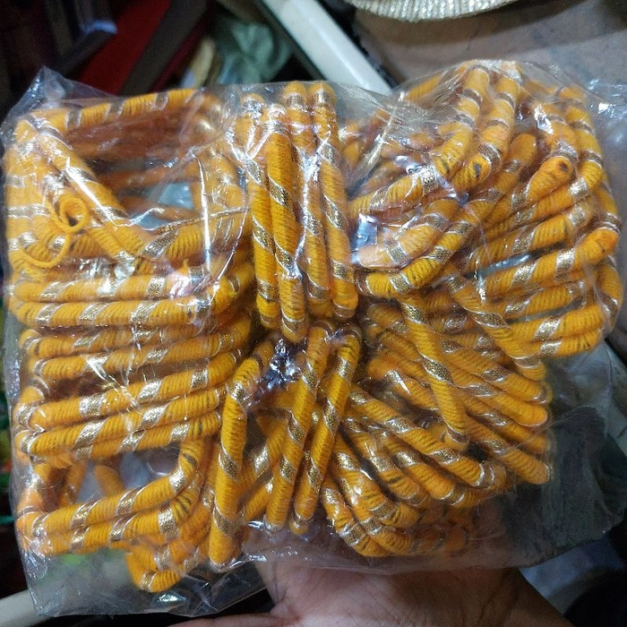 Wool Square Bangel 3"