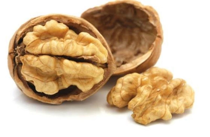 Whole Kagzi Walnut