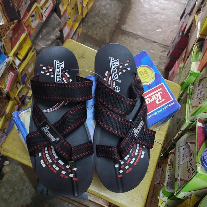 Online discount paragon chappal