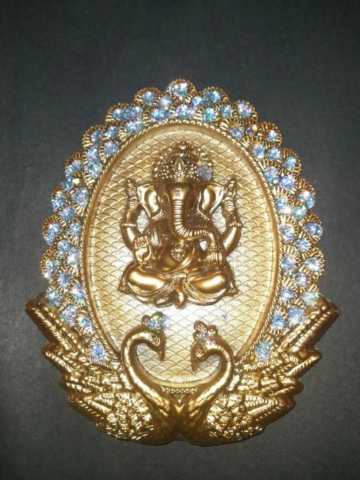 Unique And One Piece Gorgeous Ganesh Showpiece