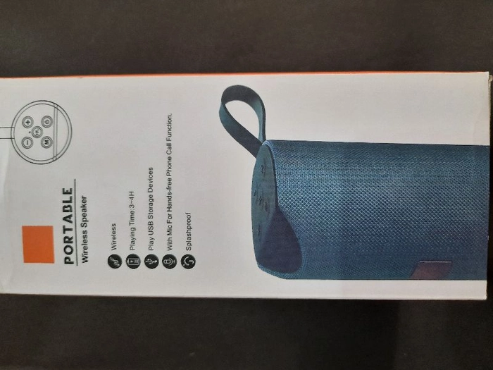 Portable wireless speaker