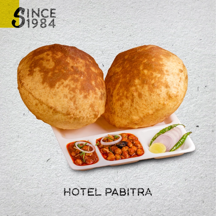 Mini Meal- Chole &Bhature, Pickle