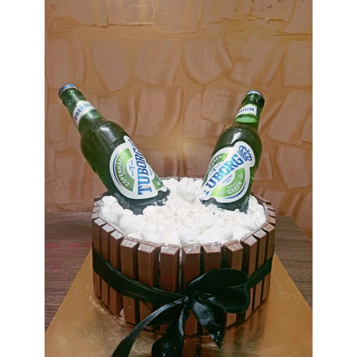 TUBORG BEER BOTTLE CAKE | The Cake Express | Flickr