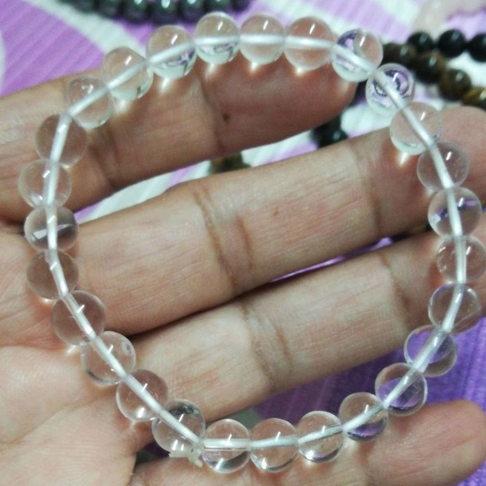 Sphatik(quartz) Bracelet- diamond cutting | himalaya rudraksha anusandhan  kendra