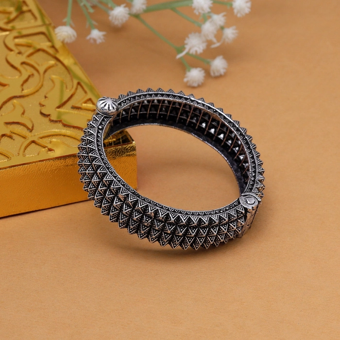Silver Color Oxidised Bracelet (GSB346SLV)