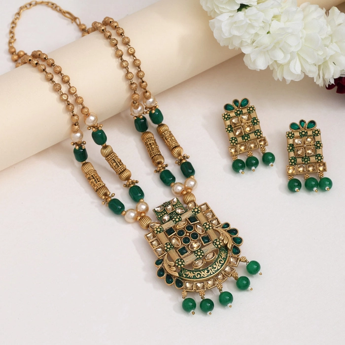 Green Color Matte Gold Rajwadi Temple Necklace Set (TPLN666GRN)