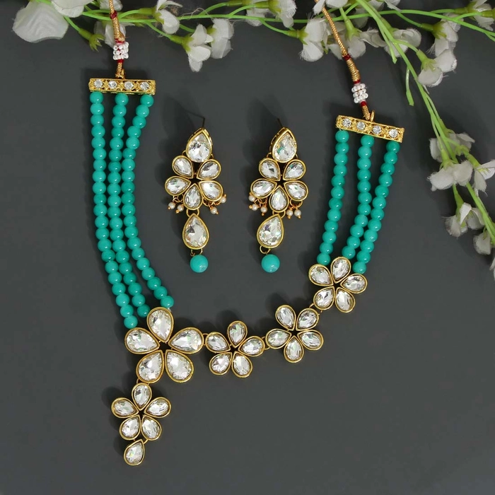 Rama Green Color Kundan Necklace Set