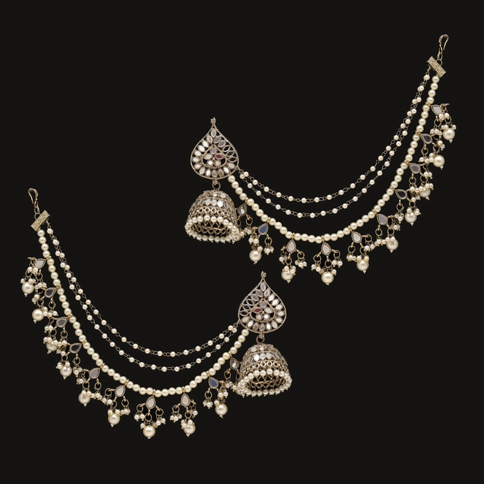 White Color Kundan Mirror Earrings With Maang Tikka