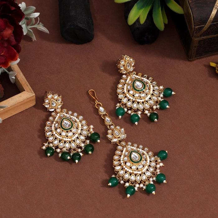 Meadow Green Color Kundan Necklace Set