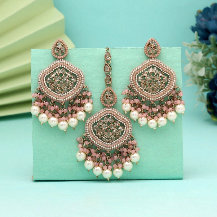 Pink Color Pakistani Kundan Earrings With Maang Tikka