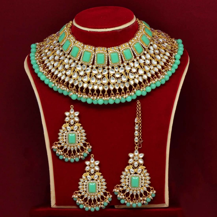 Pista Green Color Kundan Bridal Choker Necklace Set
