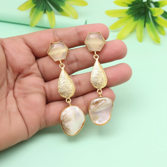 Classic White Color Amrapali Earrings