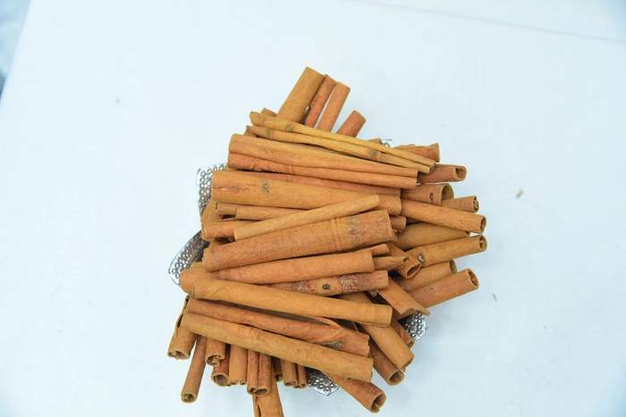 Dalchini (Cinnamon Stick)