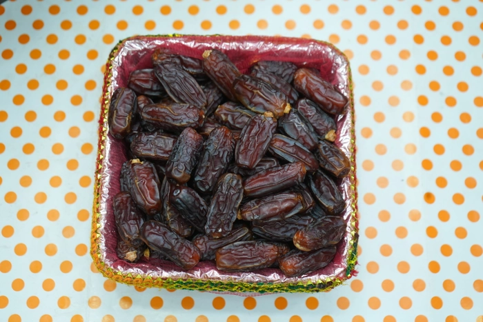Mabroom Dates