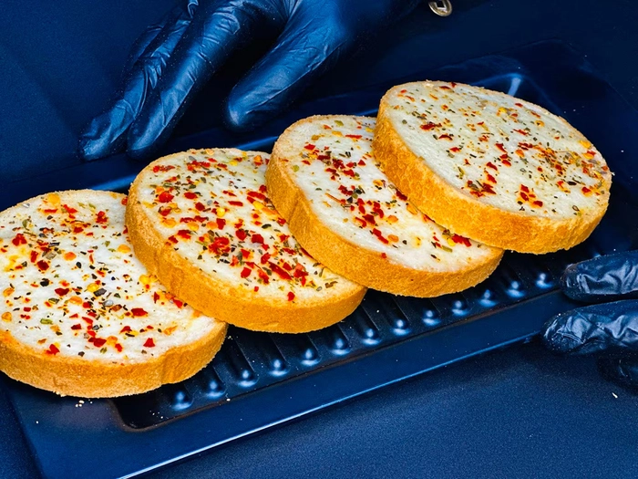 Frozen Garlic Bread (20Pcs)