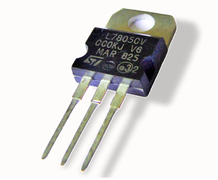 KA7805 Linear Voltage Regulator (Pack of 3 Ics)