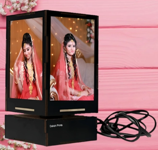 Rotating 4×4 photo frame with light