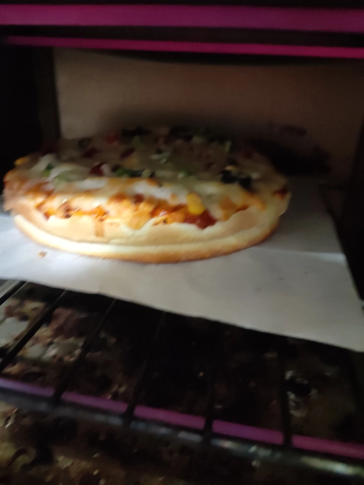 4 Cheese Double Base Pizza