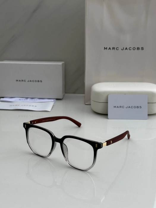 Marc Jacob’s Eye wear