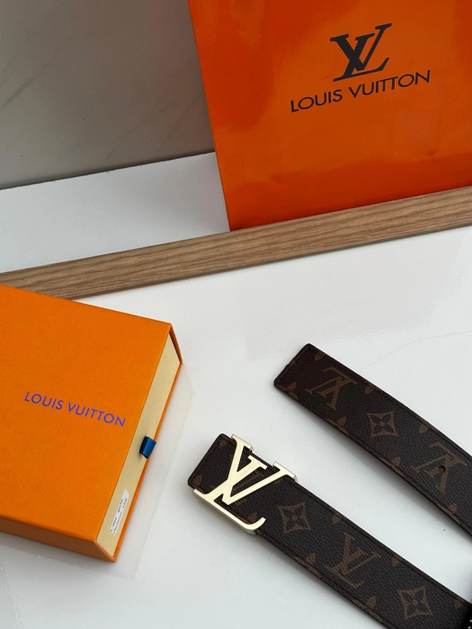 LOUIS VUITTON Belt