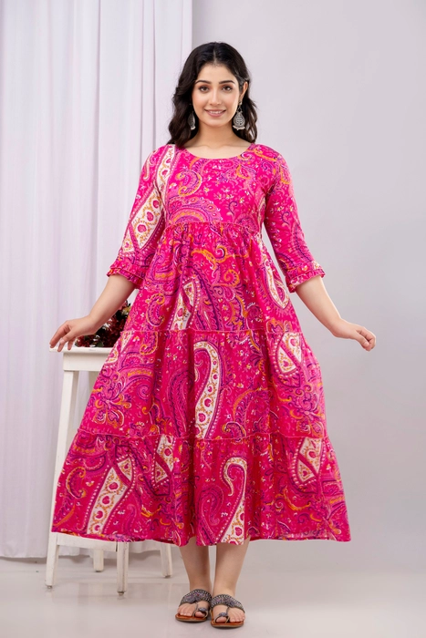 Henal Pink Paisley Cotton Maternity Dress – Vibrant Maxi for Modern Moms