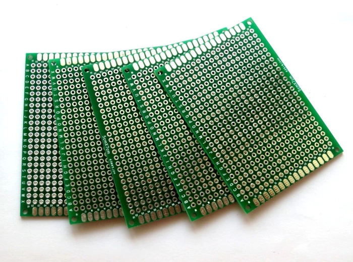 General Purpose PCB Double Sided (12*18,9*15,5*7)cm