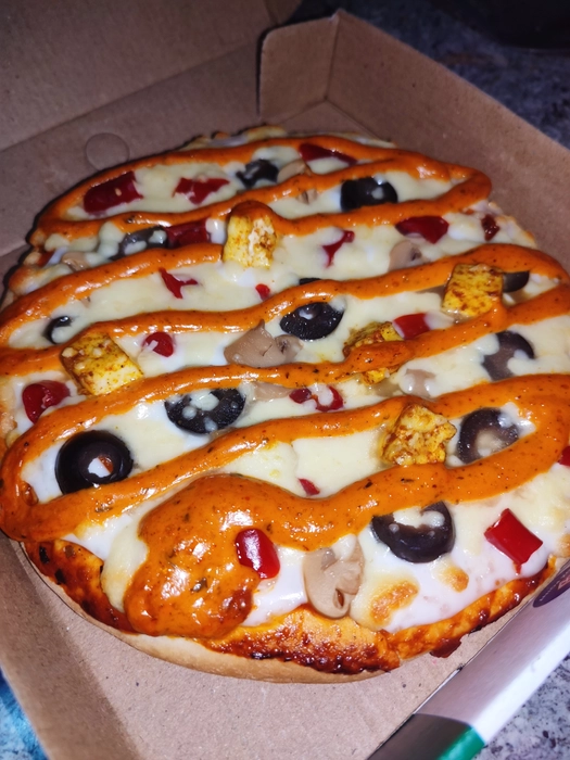 Tandoori Pizza (Full Spicy )