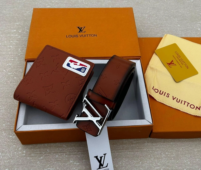 LOUIS VUITTON Wallet & Belt Combo