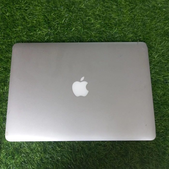 Apple MacBook Air 2015 A1466 Core i5 8GB RAM 128GB SSD