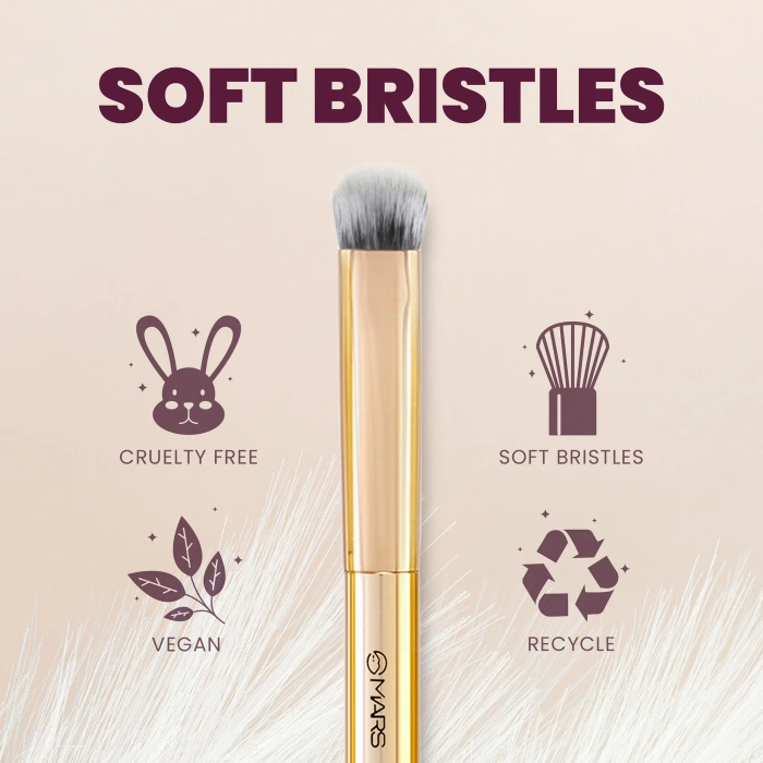 Artist Arsenal Brush | Flat Eyeshadow Brush